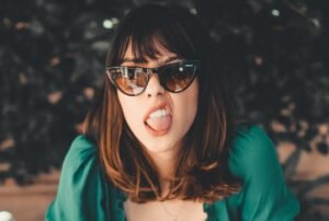 Ugh! These Are the Bad Habits We&rsquo;re Breaking This Year